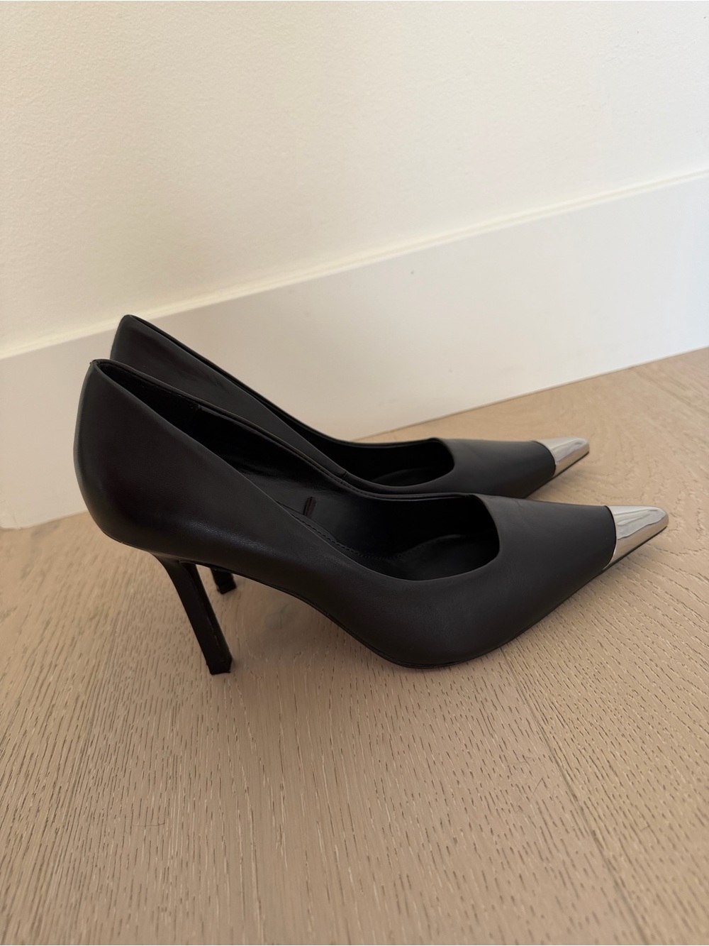MANGO Black Pointed Toe Pumps with Metallic Toe - Picture 4 of 12